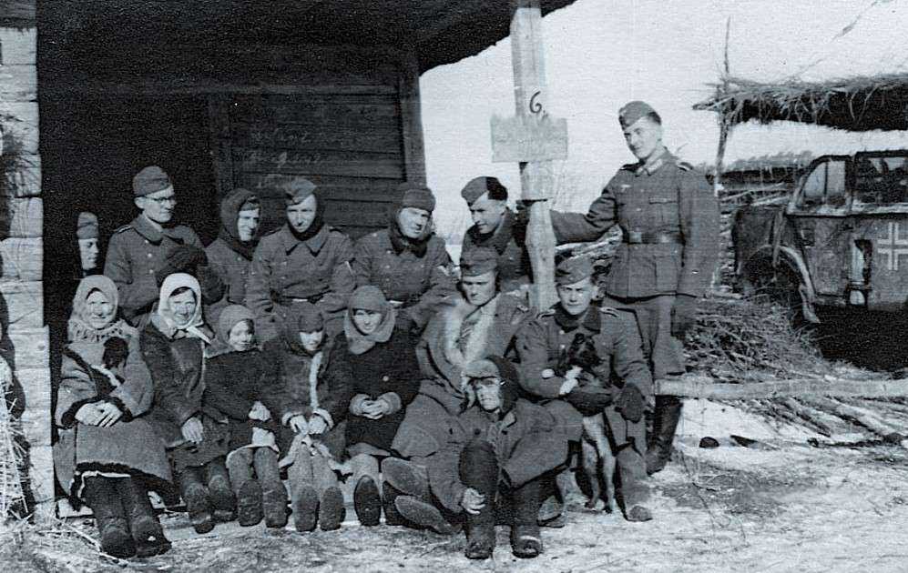 Фашисты в советской деревне, 1941 г.