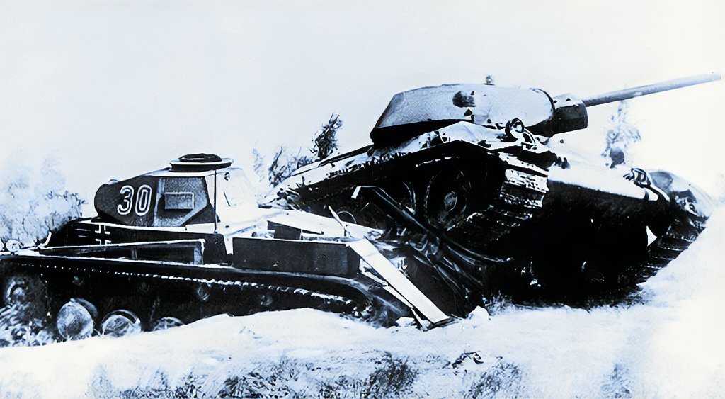 Таран Т-34-76 немецкого танка PzKpfw II.