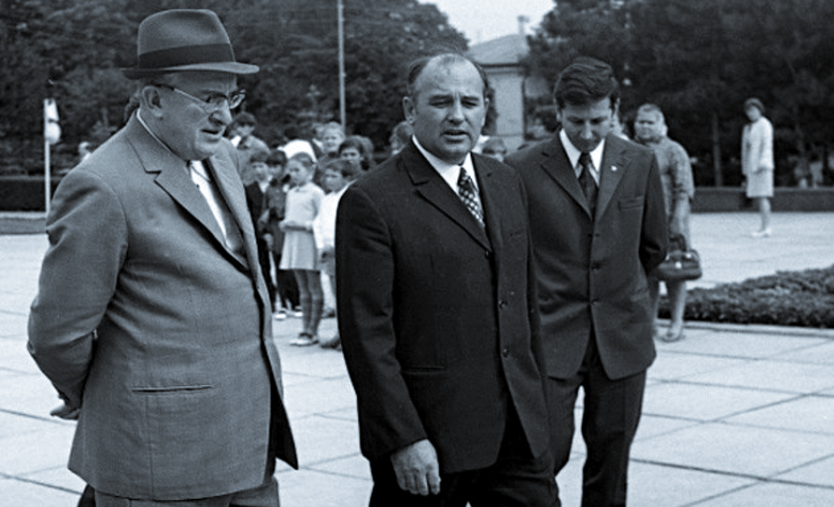 М. С. Горбачев и Ю. В. Андропов, 1973 г.