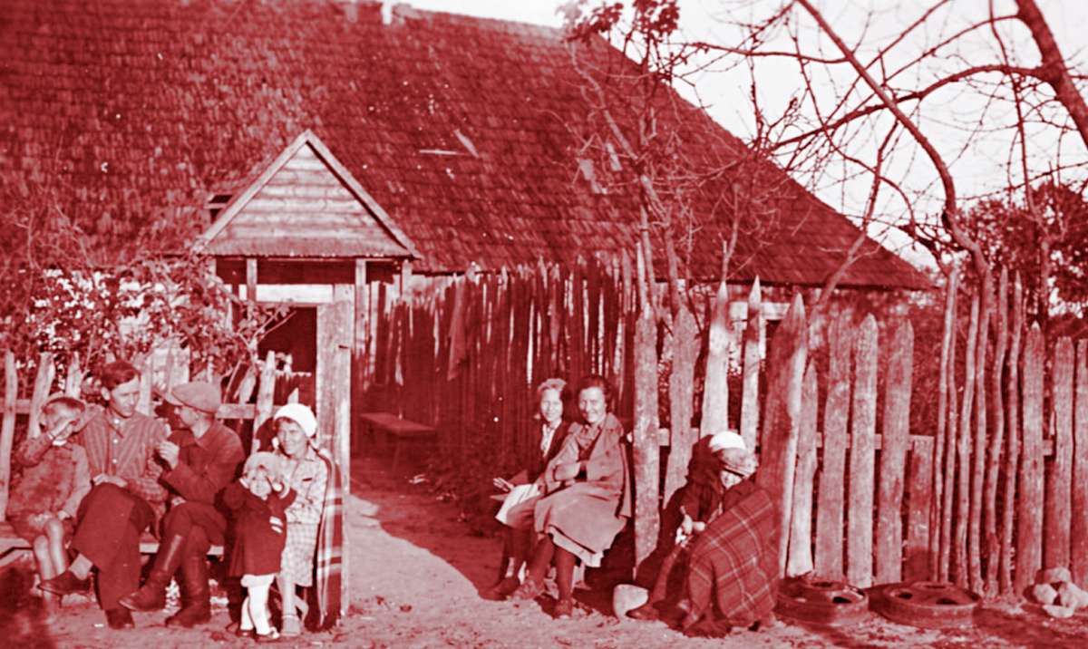 Белорусская деревня, 1940-е гг.